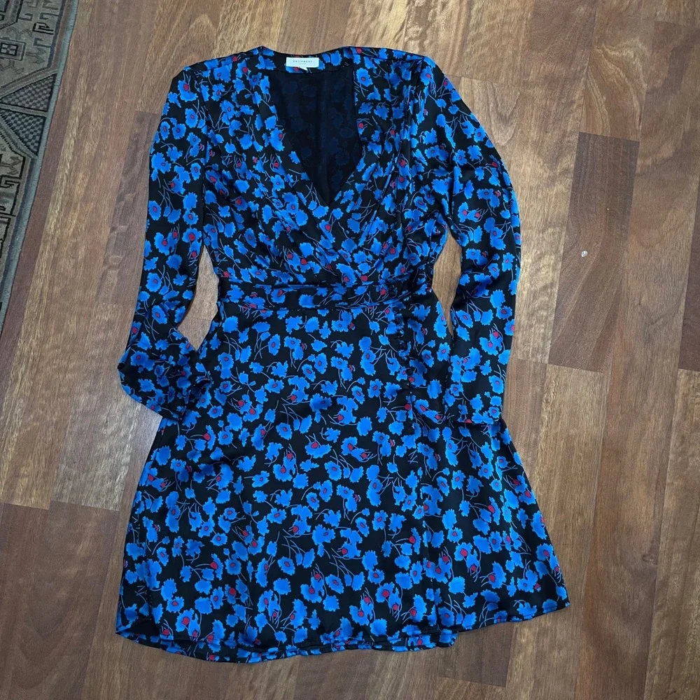 EQUIPMENT Collie Wrap Dress Mini Size Small Blue Black Pleated Chic Silky French